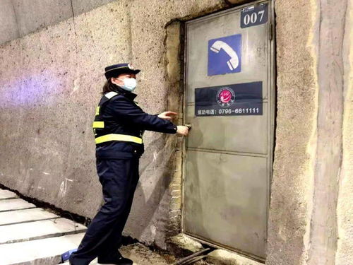 江西路政衛士李劼 守道護路保暢通 服務群眾護平安